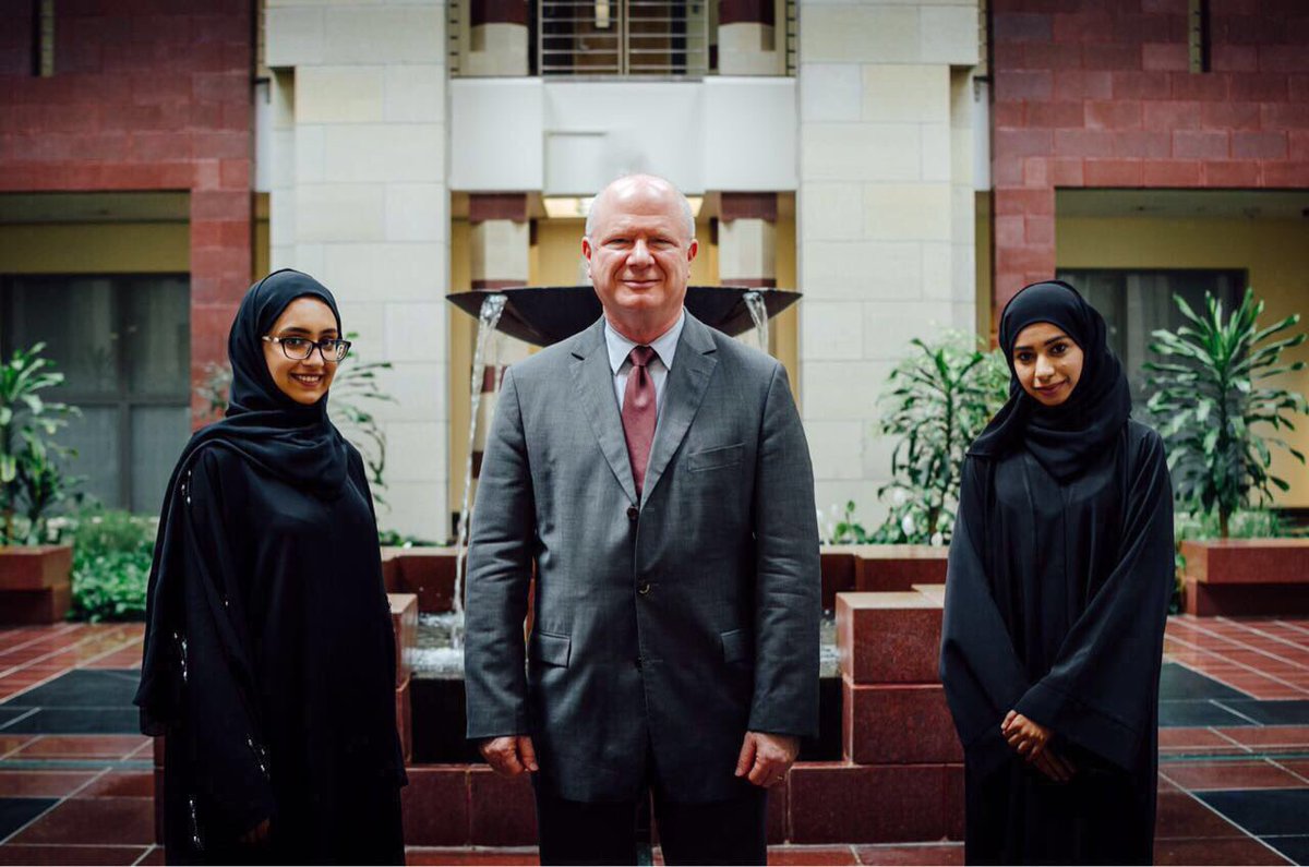 Before we travel to compete in the #ImagineCup Worlds Finals in Seattle, we've met with Ambassador Sievers at the U.S. Embassy in Oman.