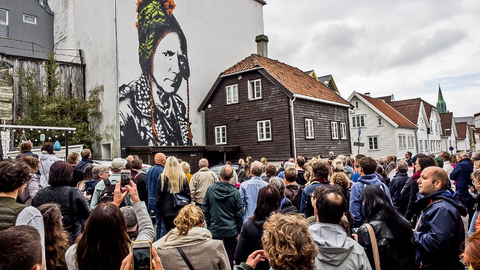 Street art @NuartFestival is looking for walls along the Akerselva in #Oslo 👍 aftenposten.no/kultur/i/4P8oo… <a href="/VisitOSLO/">VisitOSLO</a> <a href="/SplitCityMag/">SplitCity Magazine</a> #gatekunst