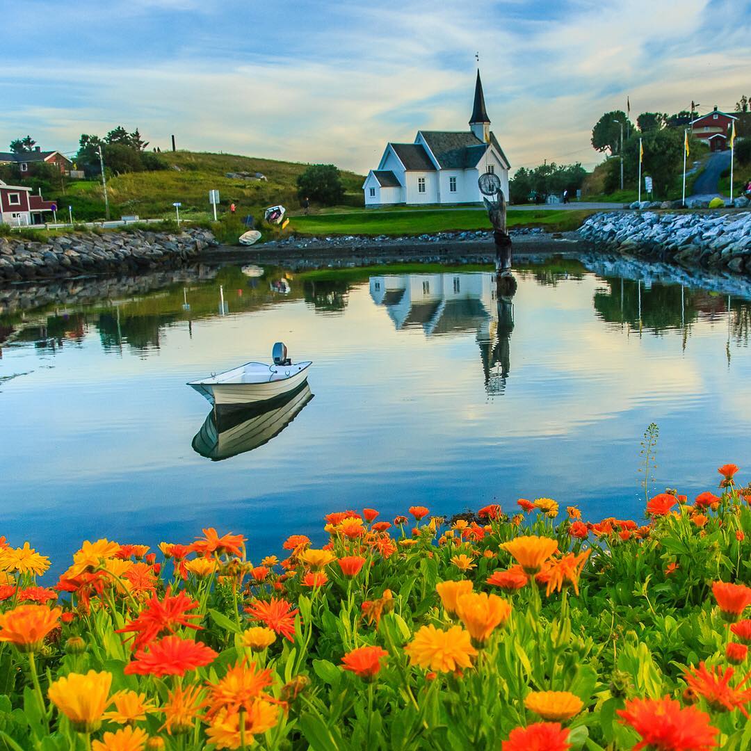 passion4travel's tweet photo. Serene and colorful #photo. #travel #wanderlust #landscape #nature https://t.co/1mdLW9LrFG