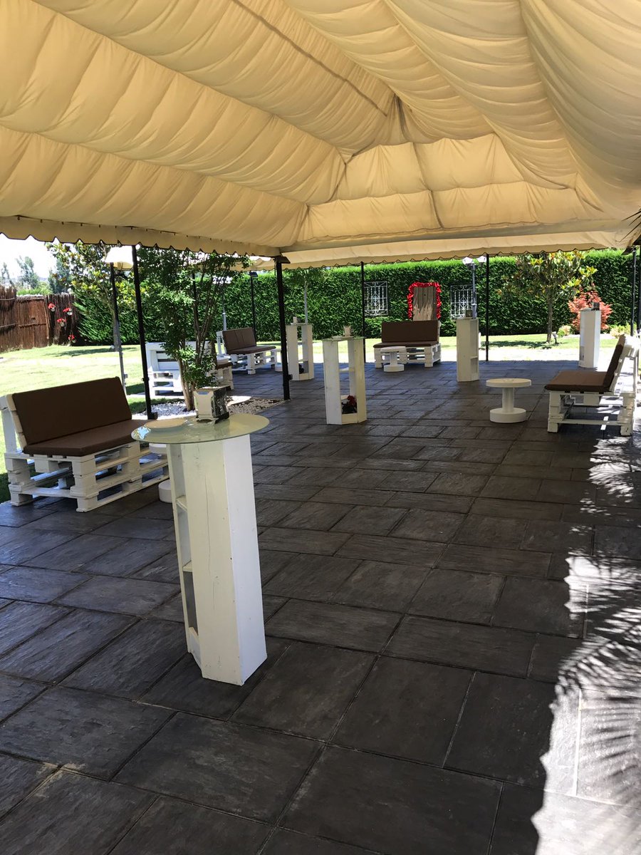 PradodelArca's tweet photo. Nuestro jardín zen esta preparado para los eventos veraniegos. Su carpa y sus zonas tropicales son perfectas para combatir el calor. https://t.co/4rM66a6mWs
