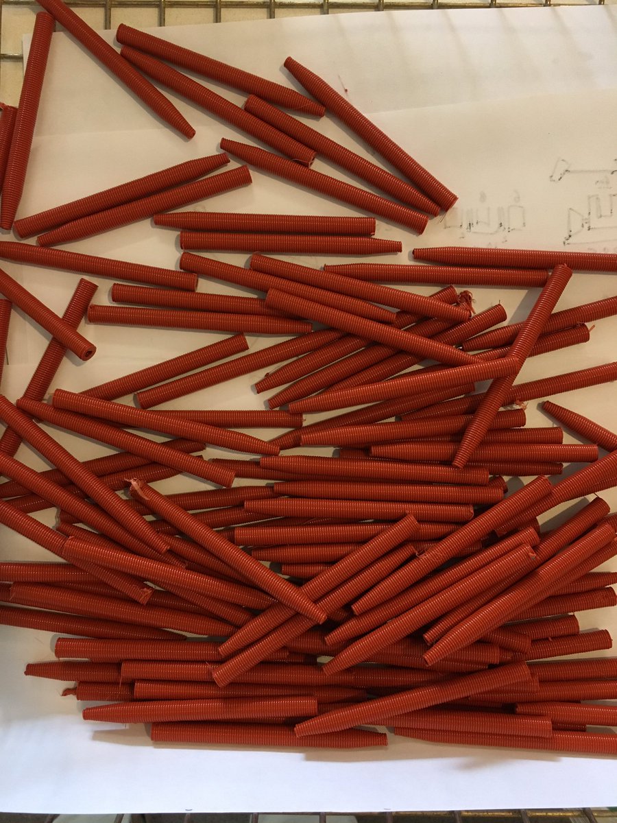 batchworks_'s tweet photo. Batch of pen #nightprinting @machinesroom  for the #fridaylate @V_and_A #giveaway ✌🏻 https://t.co/ccPdTi9cbZ
