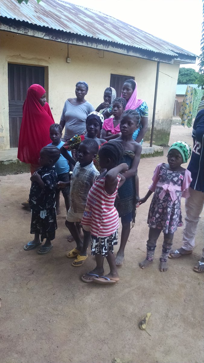 ProjectTasani's tweet photo. They are all rushing out to see and hear what we have for them.@ProjectTasani @womenfundng @ProjectKadara @sheImpactNg @FunkeBaruwa https://t.co/lkuXkHHrSx