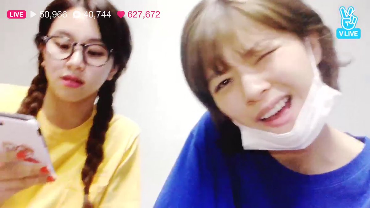 twice_once__m's tweet photo. 『윙크하세요😭🙏🏻💗』って、
ウインクしてくださいって送ったら
その後すぐに可愛すぎる、無邪気なウインクしてくれた( ;  ; )( ;  ; )( ;  ; )
もう勘違いでもいい、手震えてるジョンヨンありがとう( ;  ; ) https://t.co/fDdForhZBr
