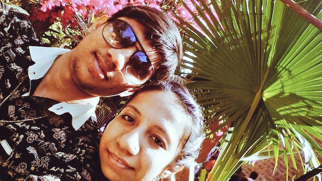 Devangi1195's tweet photo. @thekraftlyapp @Contest_Hub @Contest_in @ContestBoard @contest_world @ContestSource my entry with my sibling😘😘😘
@Prayagdave3 
#RockingSiblings 
#Contest https://t.co/MsW5IPrlPB