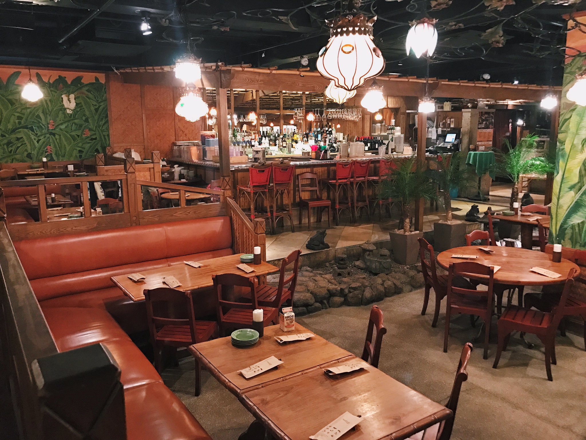 モンスーンカフェ渋谷 Ar Twitter 渋谷モンスーンカフェの店内の写真です アジアンな雰囲気の中でエスニック料理と素敵なお時間をお楽しみください 皆様のご来店お待ちしております Monsooncafe モンスーンカフェ T Co Gba1ugrkkb モンスーンカフェ渋谷 Ar Twitter 渋谷モンスーンカフェの店内の写真です アジアンな雰囲気の中でエスニック料理と素敵なお時間をお楽しみください 皆様のご来店お待ちしております Monsooncafe モンスーンカフェ T Co Gba1ugrkkb