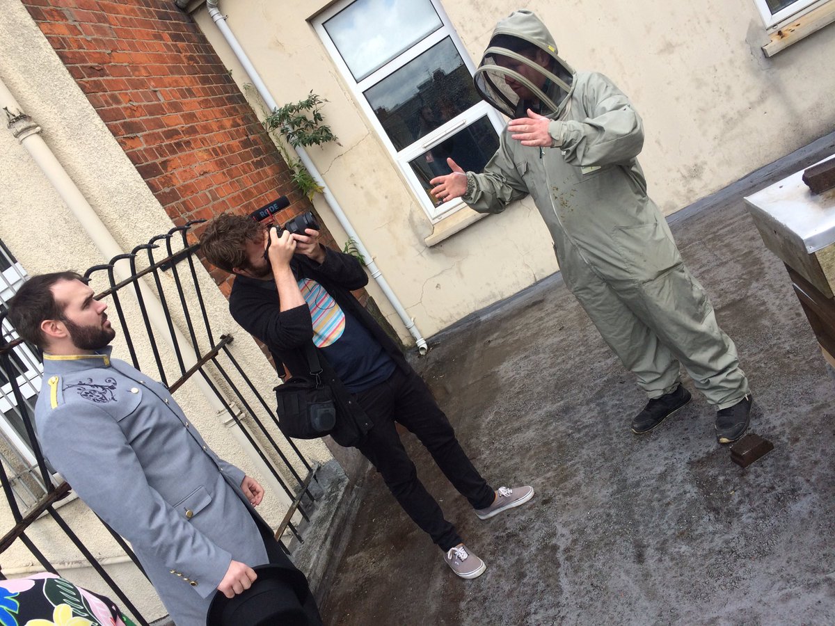 CQTrust's tweet image. A cameraman, a hotel concierge and a beekeeper. Must be #weCNBmore! #cnb17