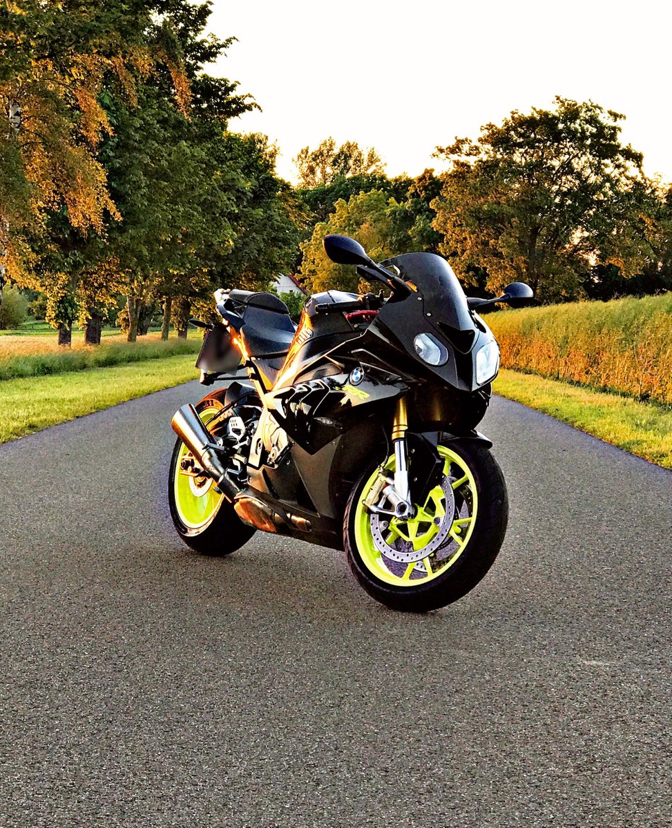 BMWMotorrad's tweet photo. Did you know, you miss 100% of the rides you don't take.
#MakeLifeARide today.

Credit: https://t.co/CkfjBfXMBp https://t.co/2a5vHlmQdX