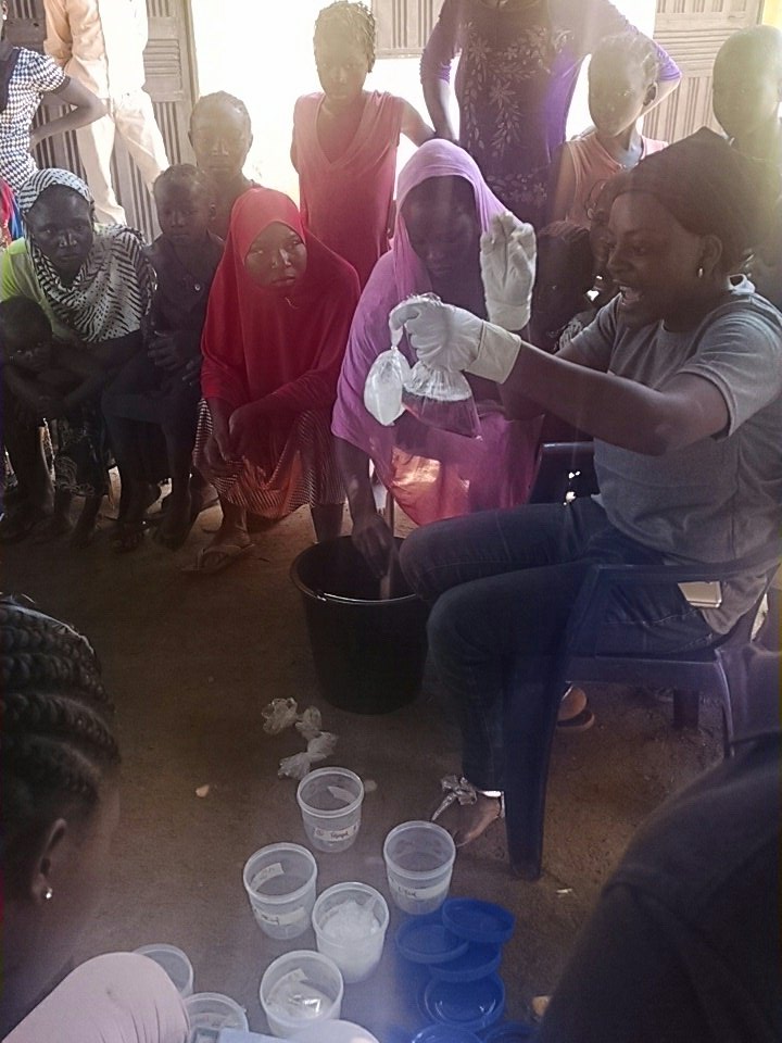 ProjectTasani's tweet photo. Practical section with the women, teaching them to make Izal and insecticides @womenfundng @ProjectKadara @sheImpactNg https://t.co/PvQ3gmmcB3