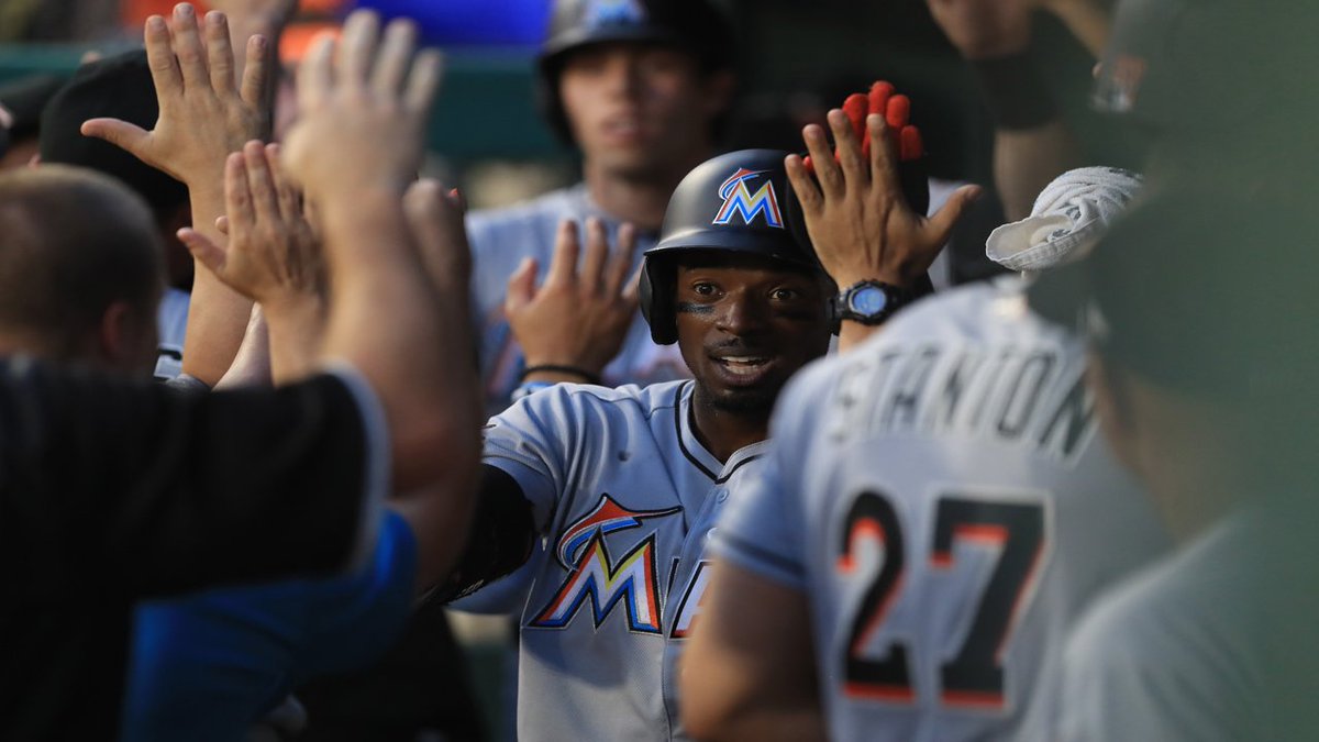 While you were sleeping: Marlins set franchise record with 22 runs in win at Rangers bit.ly/2vLEd4a https://t.co/FadiLGlrM0