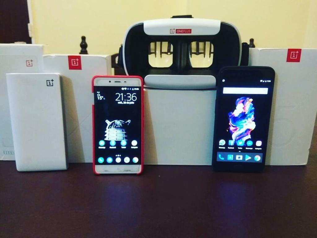 Ramaxxxx's tweet image. De agrandó la familia OnePlus! #OnePlusCharger #OnePlusX #OnePlusLoopVR #OnePlus5 ift.tt/2v1SYSC