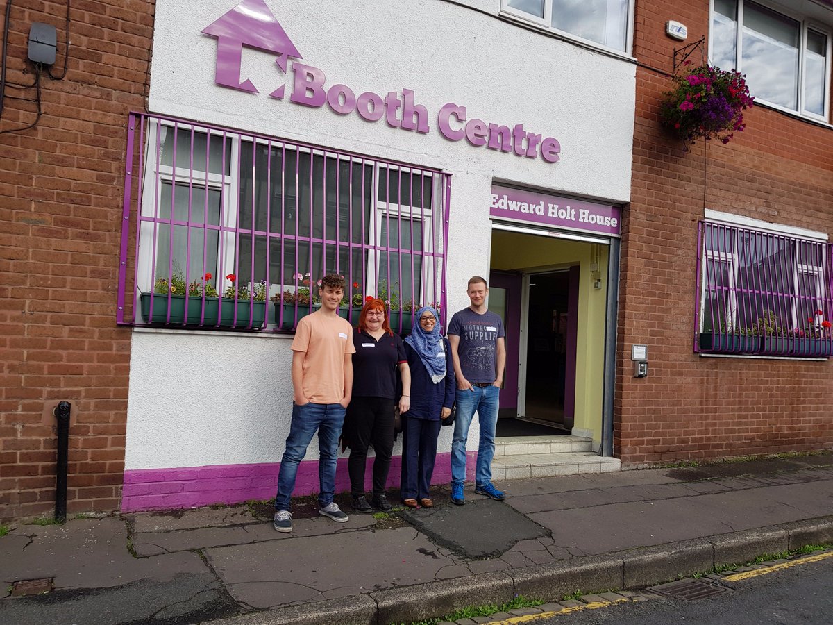 ResponseTap's tweet photo. Team ResponseTap are #volunteering at the wonderful @BoothCentre today as part of our 111 #charity program https://t.co/HbCyky9F03 https://t.co/GuQ3x5Mpsj
