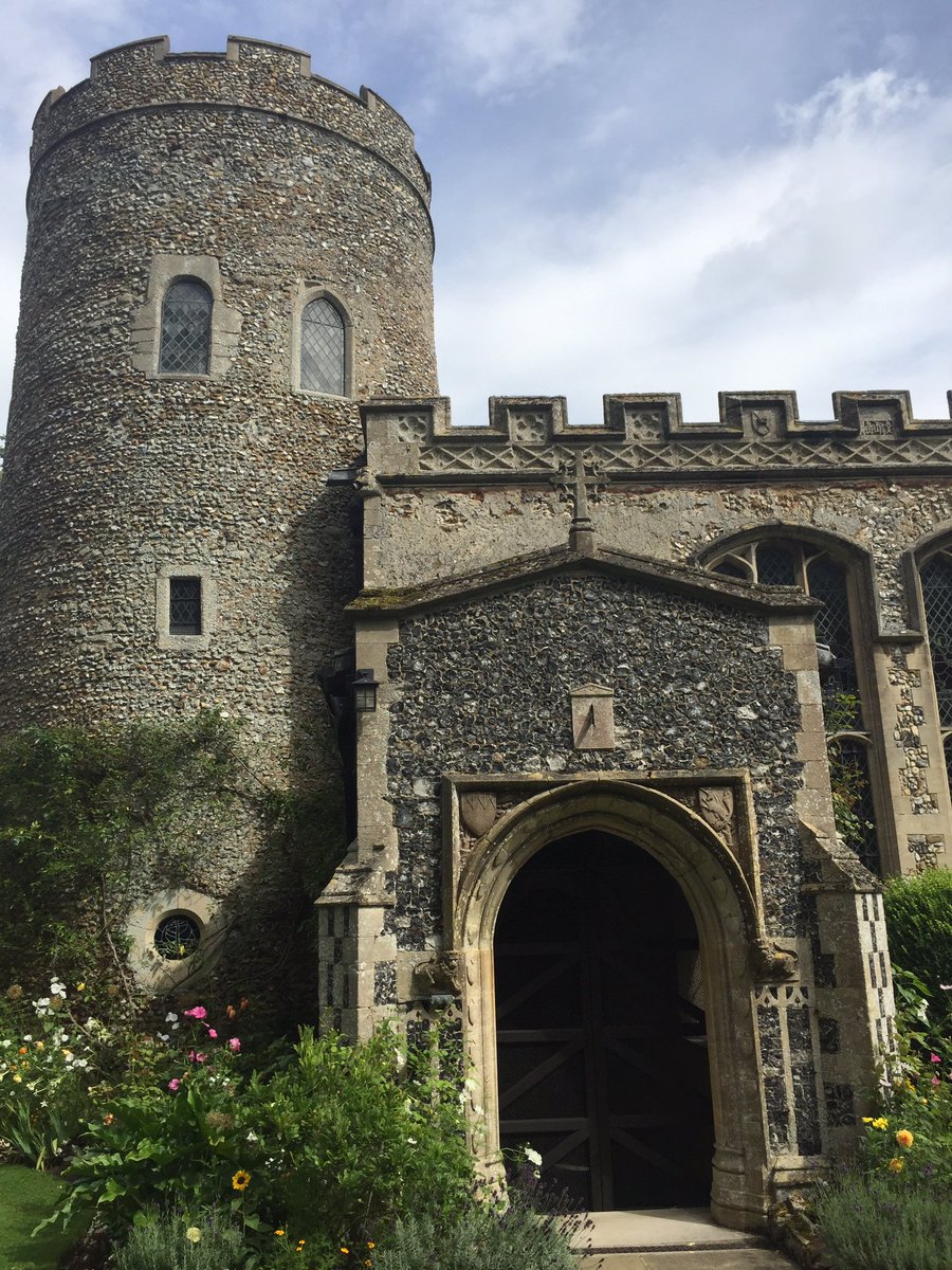 Stunning venue for this evenings Wedding <a href="/hengravehall/">Hengrave Hall</a> 👰 🎩👌🏻#MobileDjs #Essex