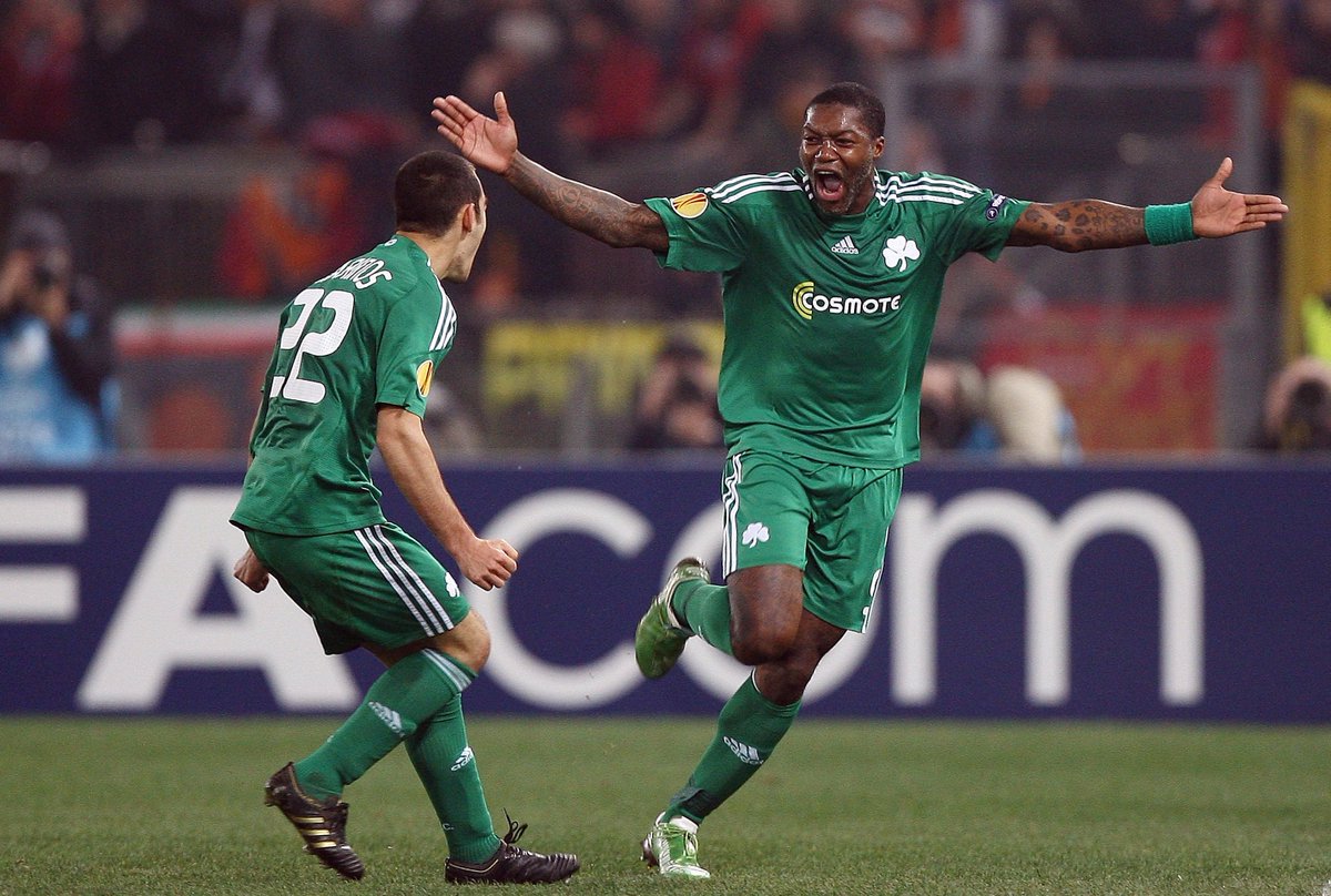 EuropaLeague's tweet photo. When Panathinaikos shocked Roma in the 2010 #UEL! 🇬🇷⚽️👌

Hit 💚 if you remember this... https://t.co/litGg8MRI9