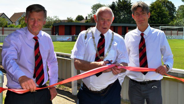 EssexCountyFA's tweet photo. Mayor Ian Block unveiled @Brightlingseafc's stadium improvements on Saturday, a project supported by @premierleague: https://t.co/REpRbH2Vh5 https://t.co/KWRhmM2er3