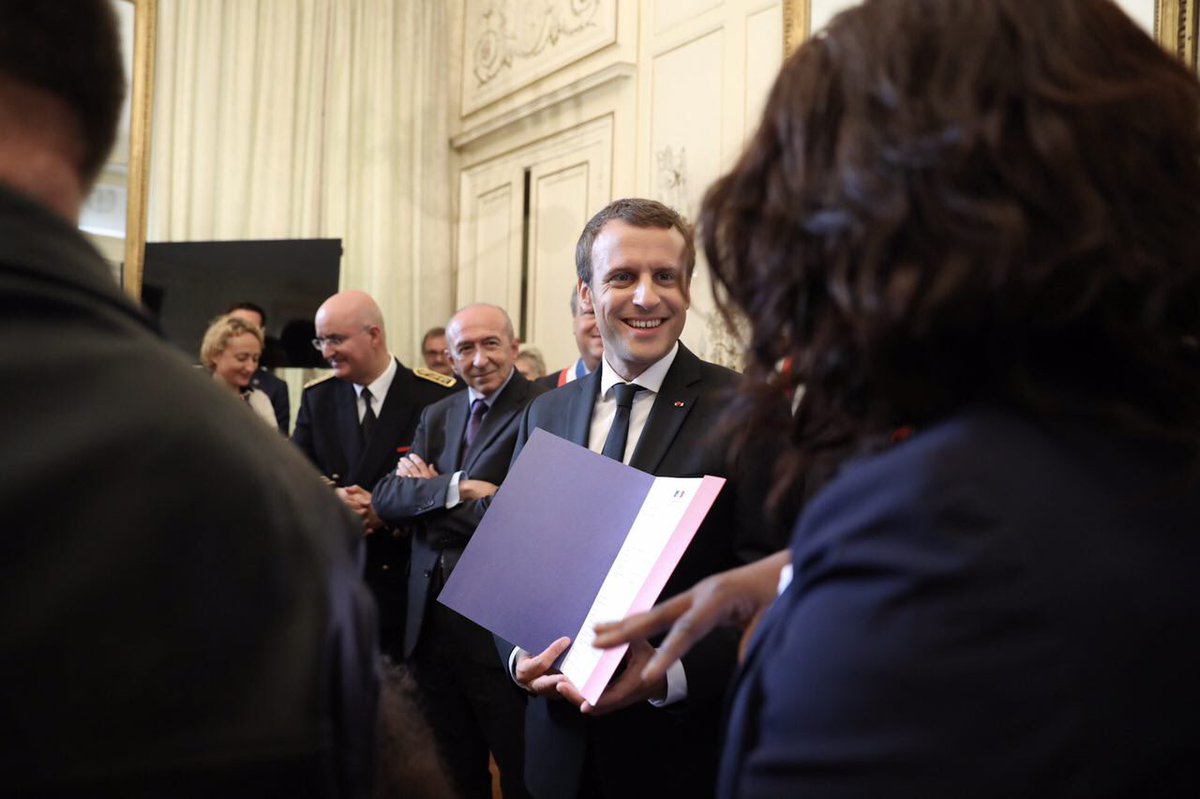 Avec la nationalité française vous rejoignez un peuple, une communauté de femmes et d'hommes qui chaque jour écrivent un destin commun.