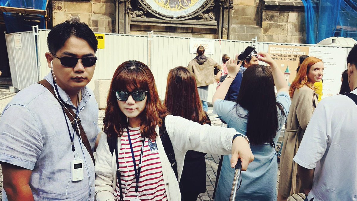 Kdaj bodo končno uvedli tudi kvote za turiste? Kitajci ob sobotah, ostali vse dni razen ob nedeljah. #turizem #masstourism #Prague