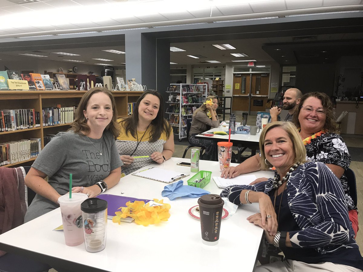 Dena_dwatson's tweet photo. 2017-2018 Lets do this!!! #ciarocks Excited for trying flipped classrooms Team 5A https://t.co/nWYAW614m7