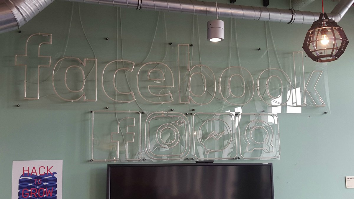 pure_brands's tweet photo. pure brands meets #Facebook: Zusammen mit #Seedheart nehmen wir heute am Inhouseseminar zum Facebook „Creative Credit“-Programm teil https://t.co/gVChGYlVnD