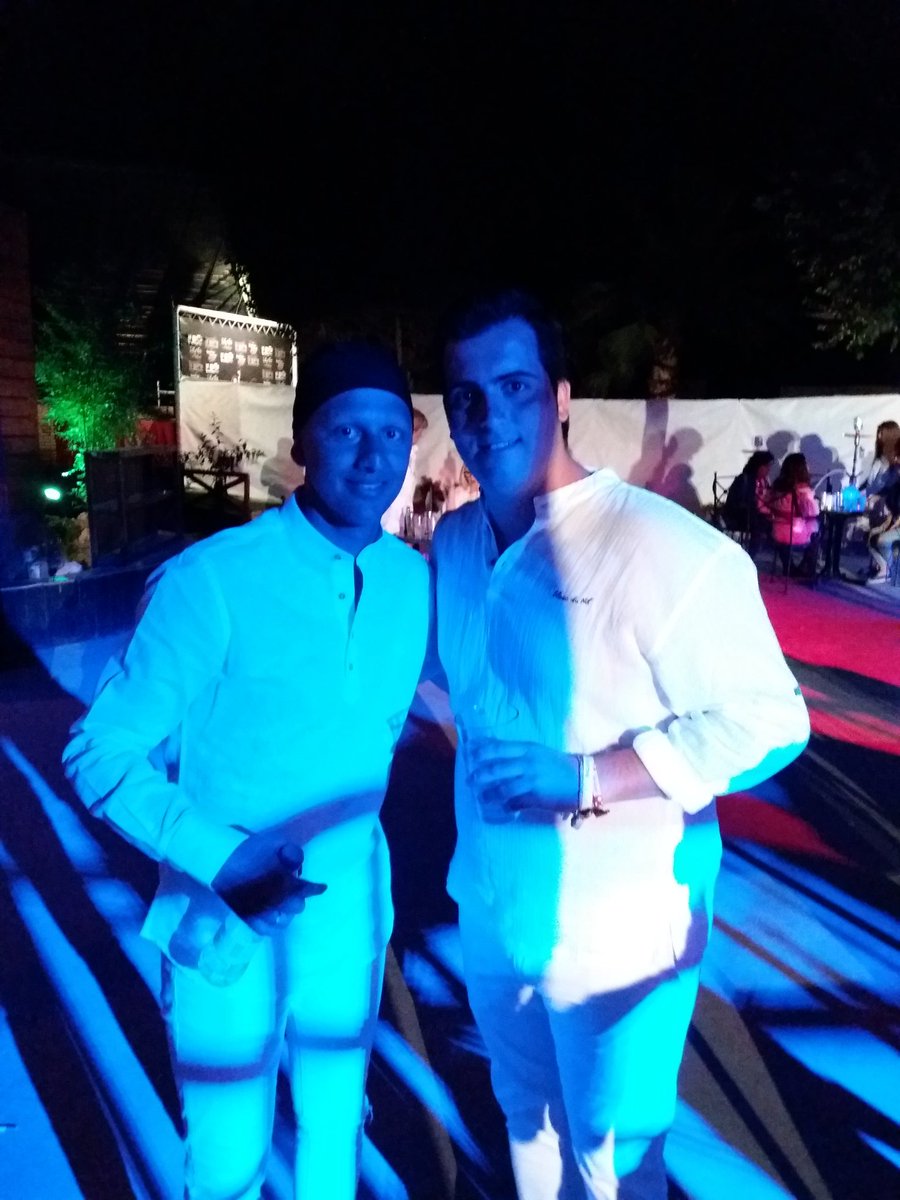 psabater94's tweet photo. Con Rafa el Negro https://t.co/id2nodKOg7