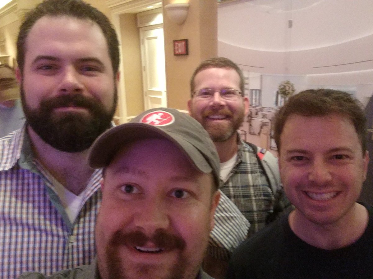 dotmjs's tweet photo. 5AM in #linecon for #defcon25 with @jasoncallaway @kdevensen @nsabine #redhat #letstalkaboutsecbaby https://t.co/QS8pPKVZ8I