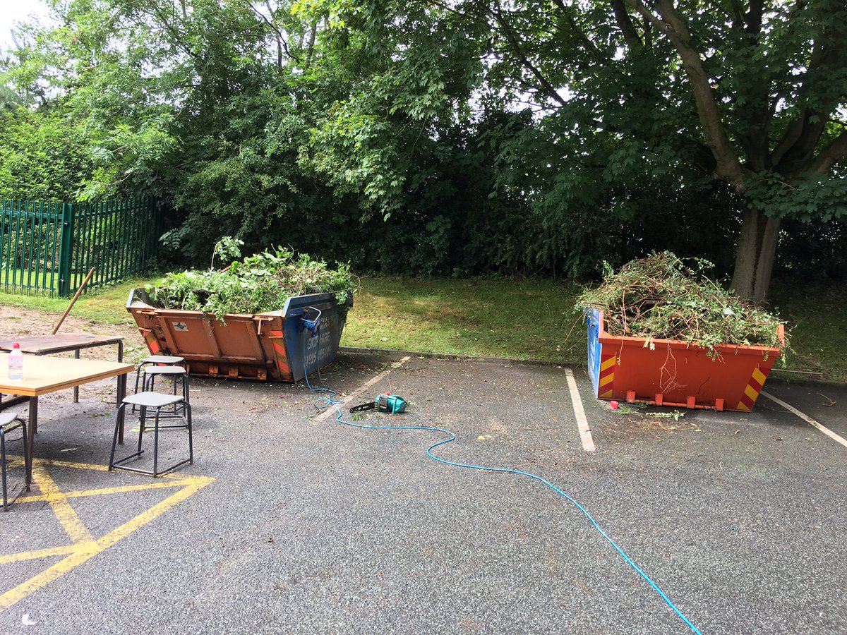 PrimaryWhirley's tweet photo. Amazing thank you to Barclays Bank volunteers! Clearing a very overgrown site today- soon to be an outdoor learning space #barclaysbank https://t.co/6EZtKNHJ4q