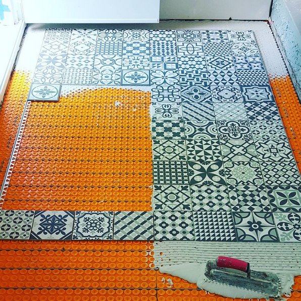 schluterNA's tweet photo. Check out this vintage-look entrance-way by Céramiques NARO inc. - complete with DITRA-HEAT floor warming for the perfect "welcome home". https://t.co/EkbVZJi7SY