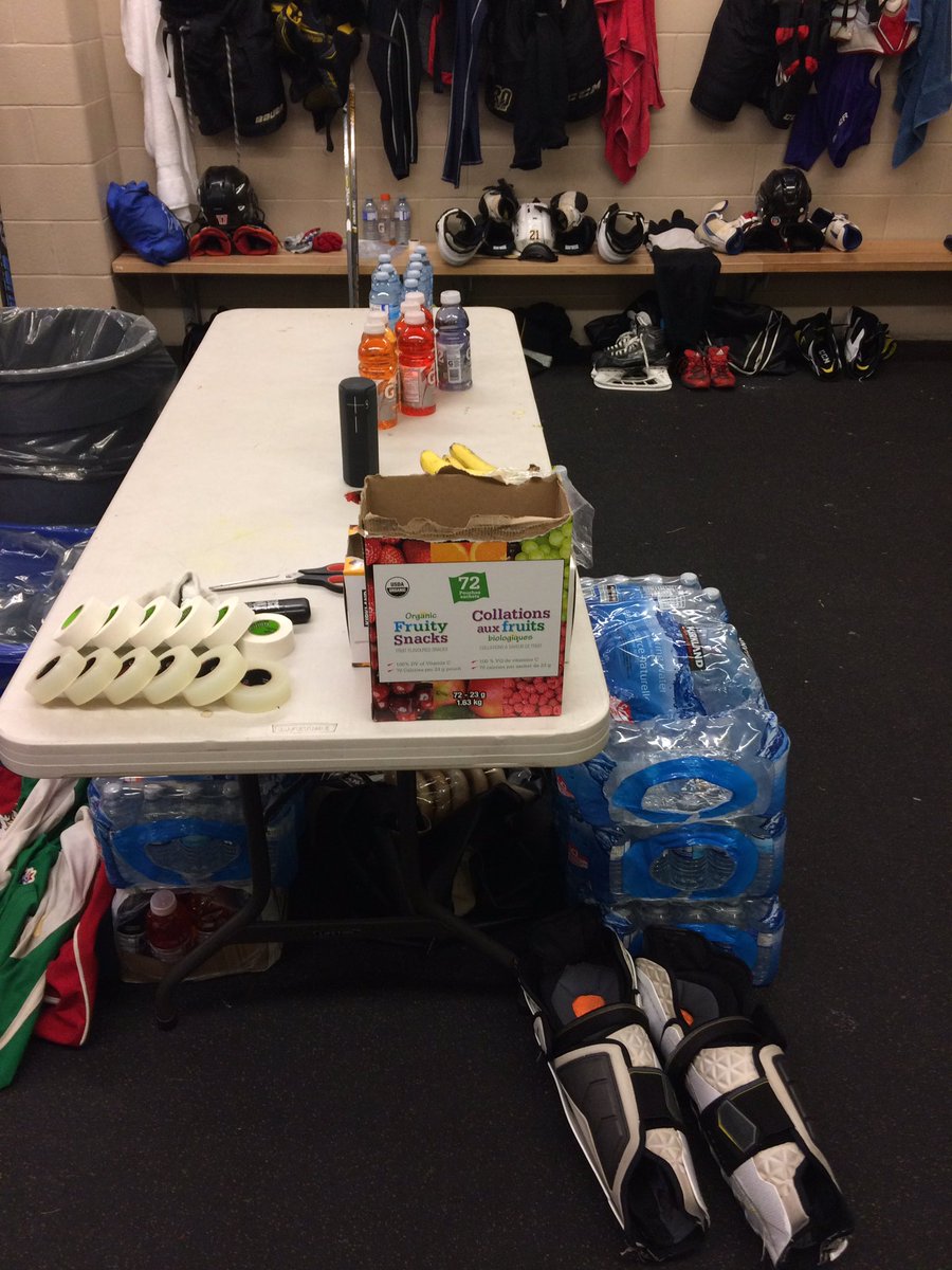 Ginn31Mc's tweet photo. Equipment manager @jackwalsh_7 1st one to the rink #evolutioncamp stepped up it's game with this beauty! Professional treatment!! https://t.co/SesH8je9wL