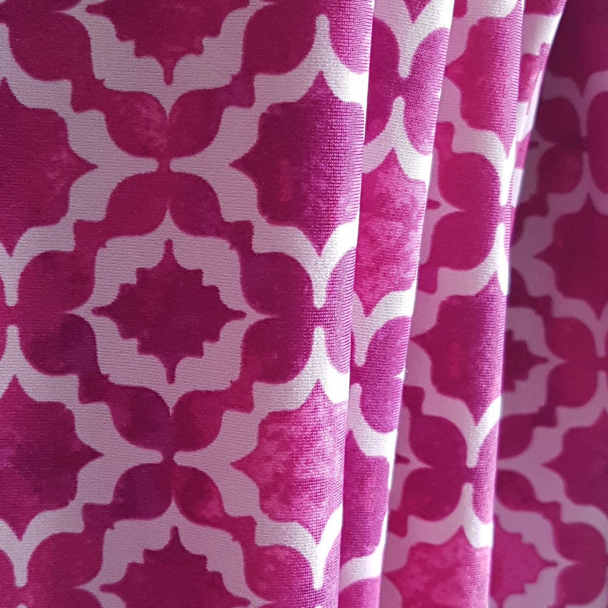 NB__Pilates's tweet photo. Beautiful pattern on these @push_activewear tights! Sold at the studio! Come spoil yourself!

#NBFitness https://t.co/KiwVWH0MUd