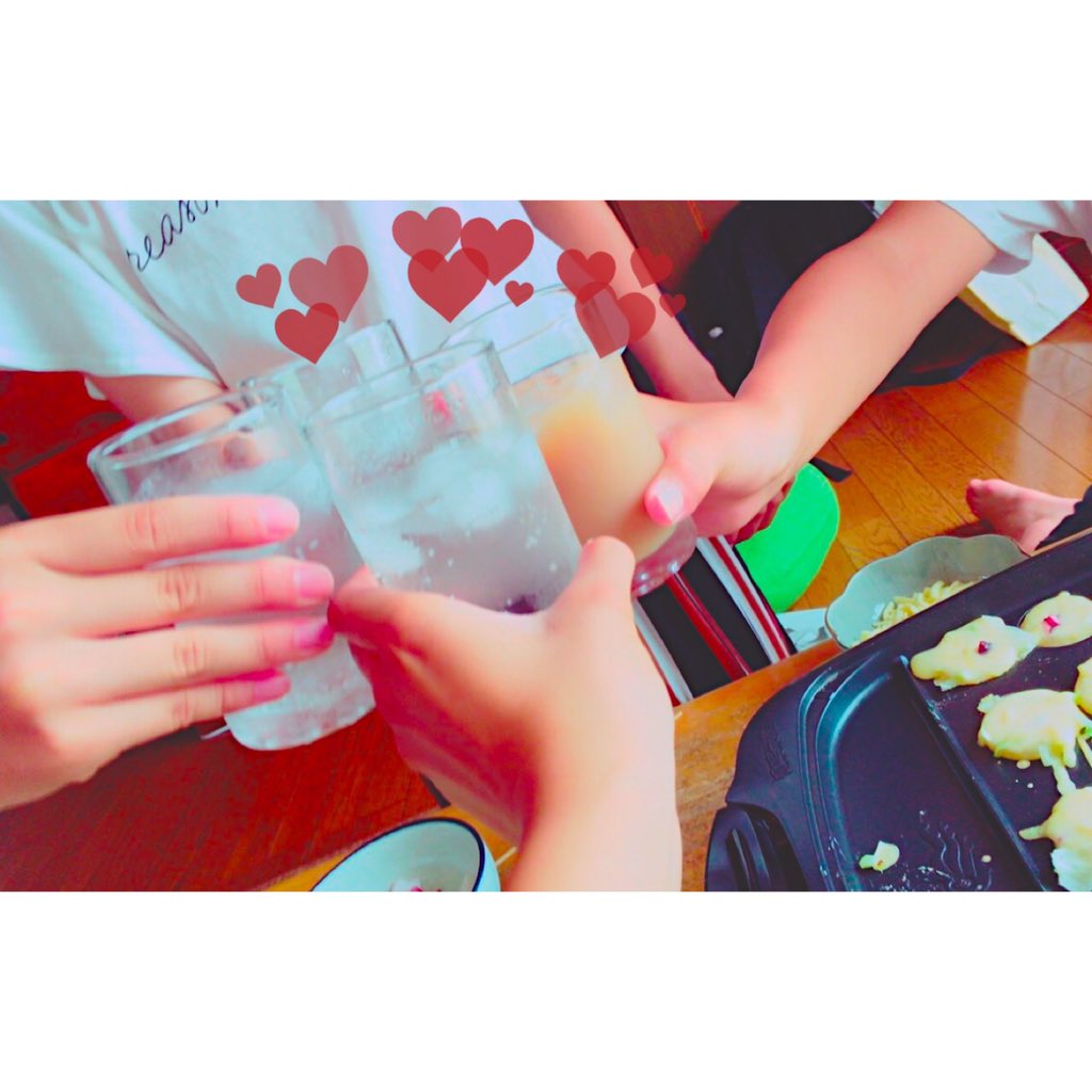 Me6h97's tweet photo. ７月２７日（木）
ずっとしたいしたいゆってたタコパ🐙を今日やっとできた！🙋🏻
テンション上がりすぎておかしくなりそーやった💧
笑いが止まらなくてしんどい🙃
サイコーでした!!♡ https://t.co/pqn87A2FZs