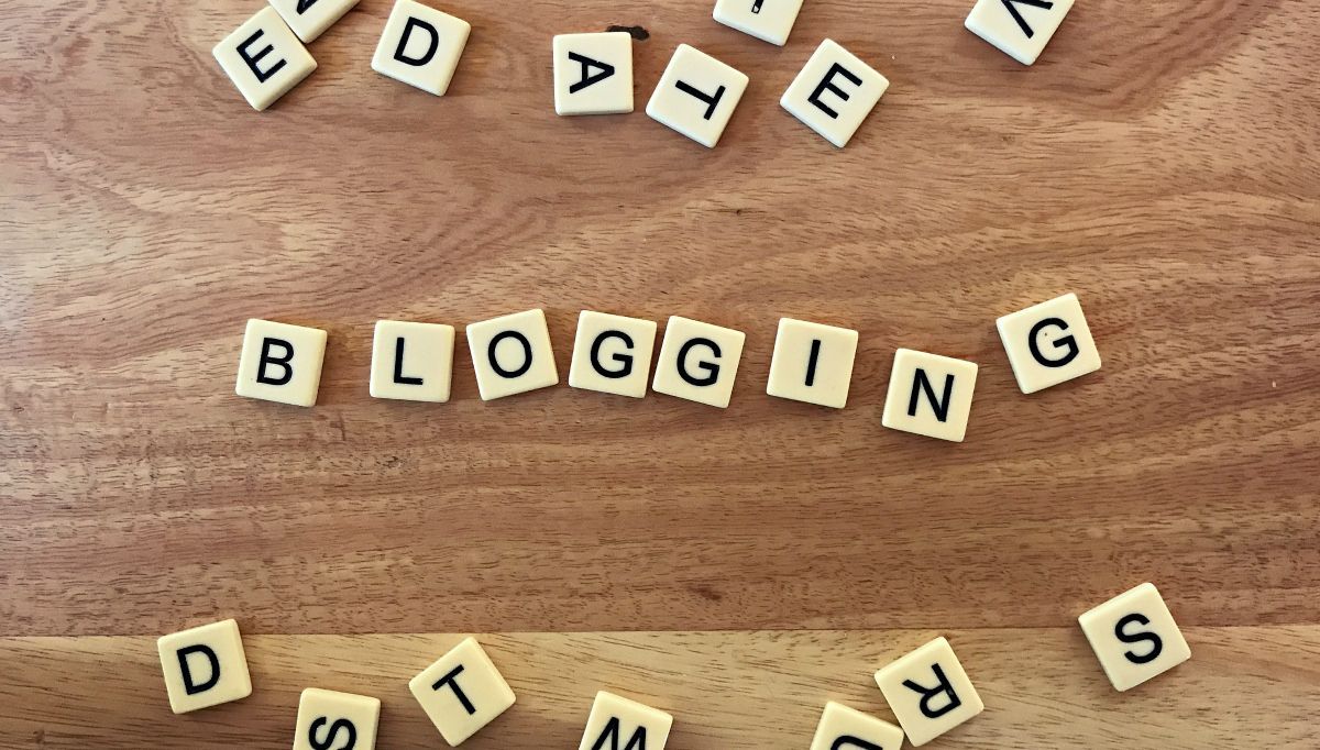 wordpressdotcom's tweet photo. "Blogging is like talking to yourself and then realizing someone heard you”  https://t.co/aC2Gbt5zbl https://t.co/wWfXV0rx1j