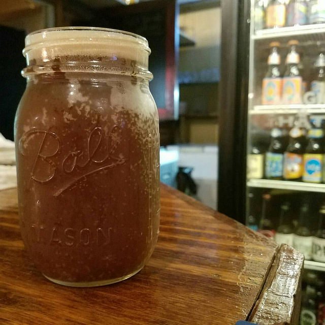 BitesnBuzz's tweet photo. The #GoatLips Brew #Chicken &amp; #Waffles Brown #Ale is a nice a sweet Brown.  Great #Florida #CraftBeer #Fl #LoveFL https://t.co/ue7It1lZb7 https://t.co/ib3XZ3qOuj