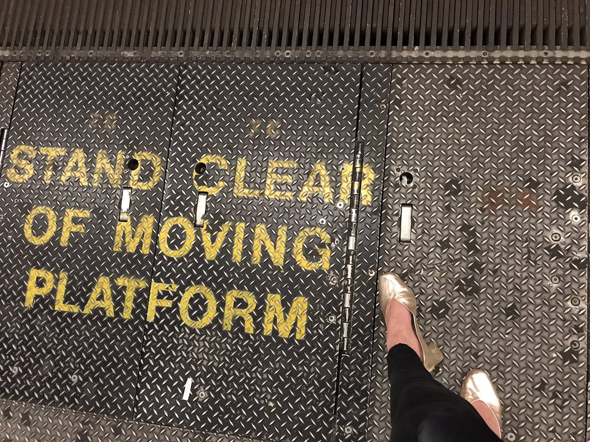 akeleher's tweet photo. Clickity Click fancy shoes day. Who needs ruby slippers when you've got shimmery gold pumps https://t.co/uuPVvjnXOJ