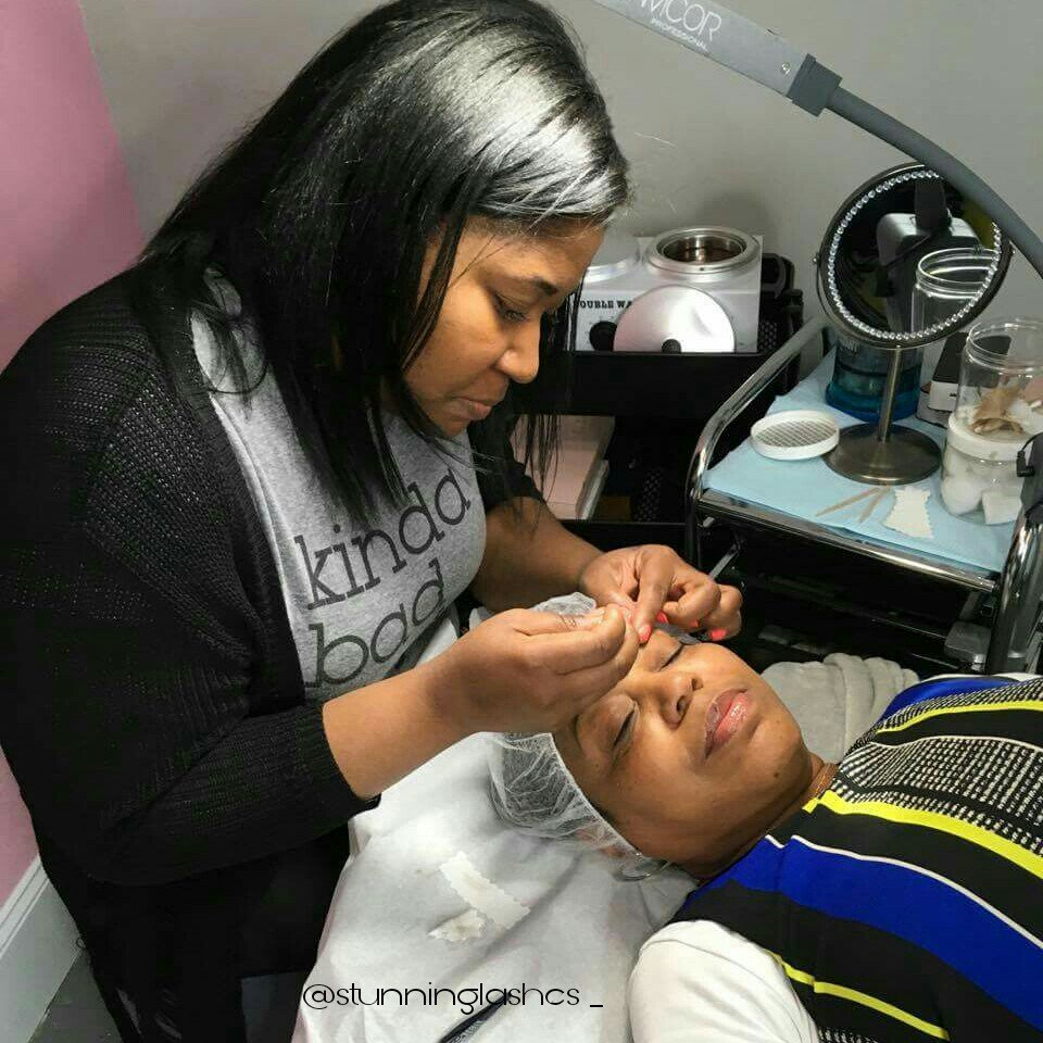 stunninglashes_'s tweet photo. GET READY WORLD 💪🌍#lashdollsbyalba #3dbrow #helpothers #blessings #microblanding #instaeyebrows #soonpoint #onfleek @stunninglashes _ https://t.co/IZDGhBZiYT