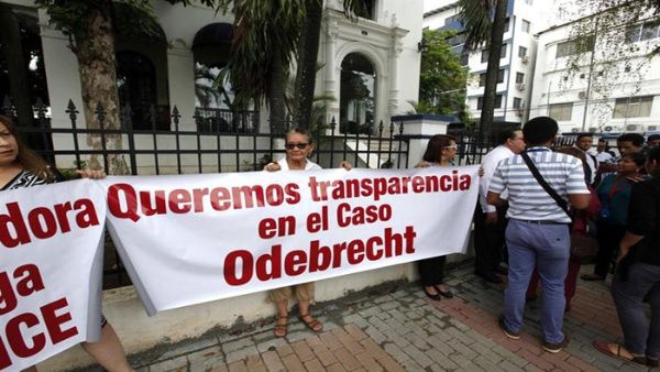 #Panamá | 43 personas son imputadas por caso #Odebrecht bit.ly/2uEnBew