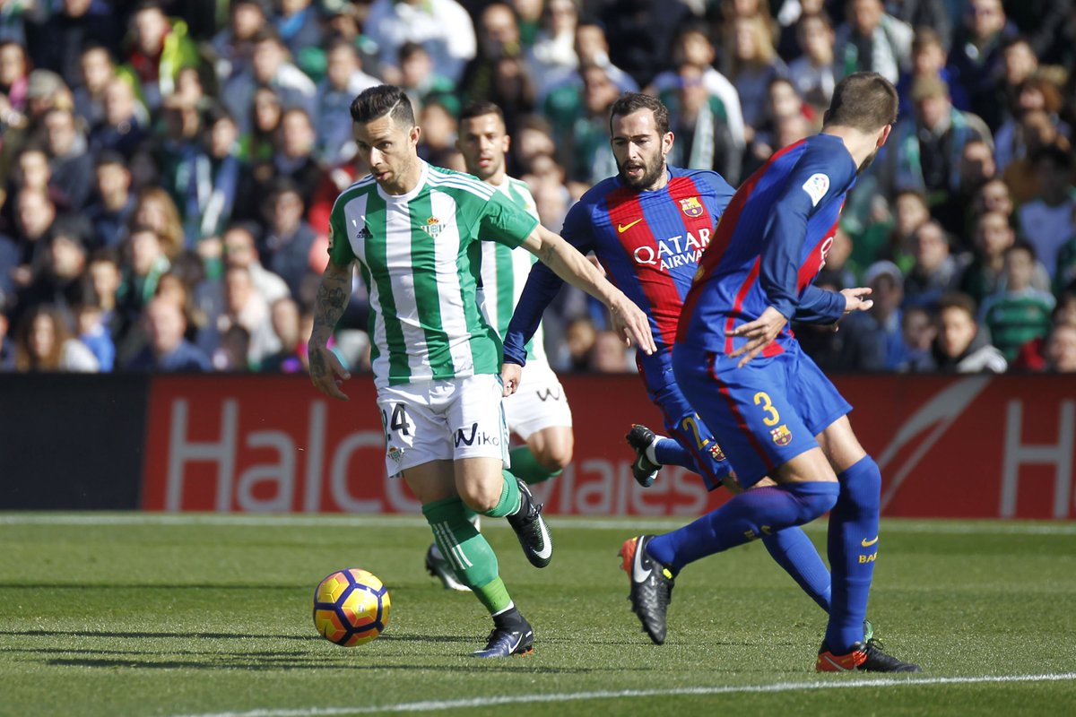 RealBetis's tweet photo. 😉 2️⃣4️⃣ ⚽️ https://t.co/89BhafHbXH
