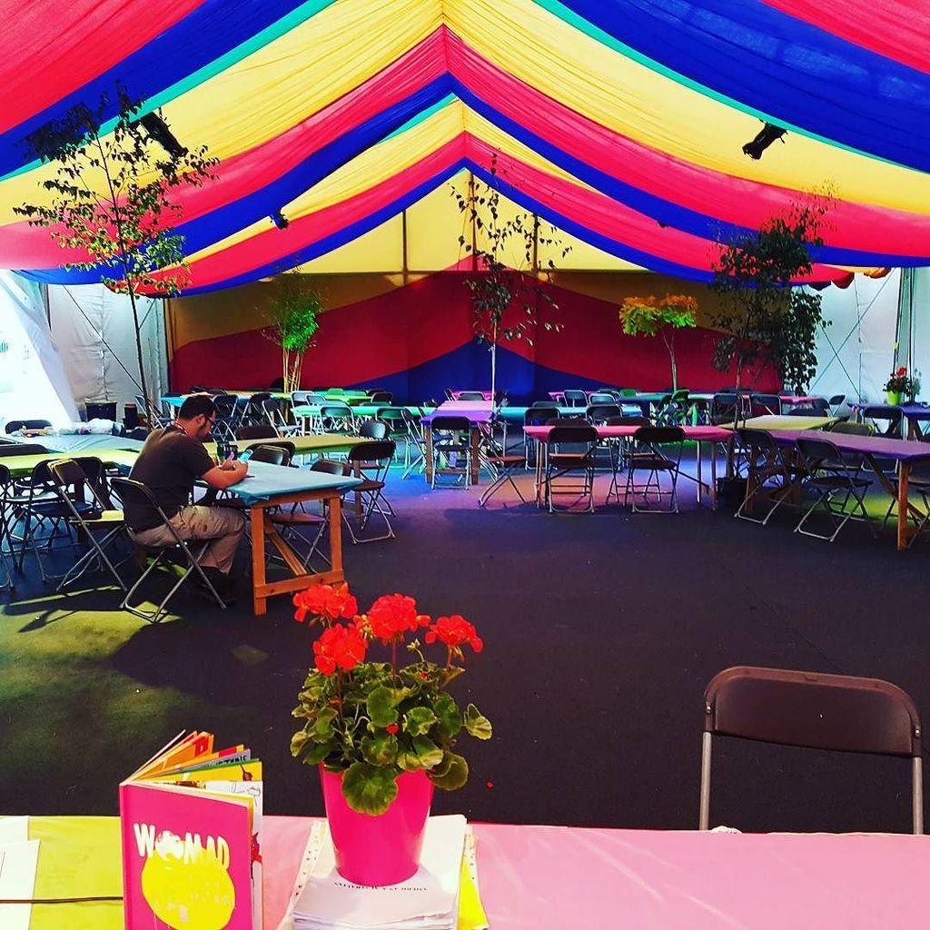 HighlandsApoth's tweet image. That's the #artist #catering tent up &amp;amp; ready! #hiapoth #womad ift.tt/2u1gcEn