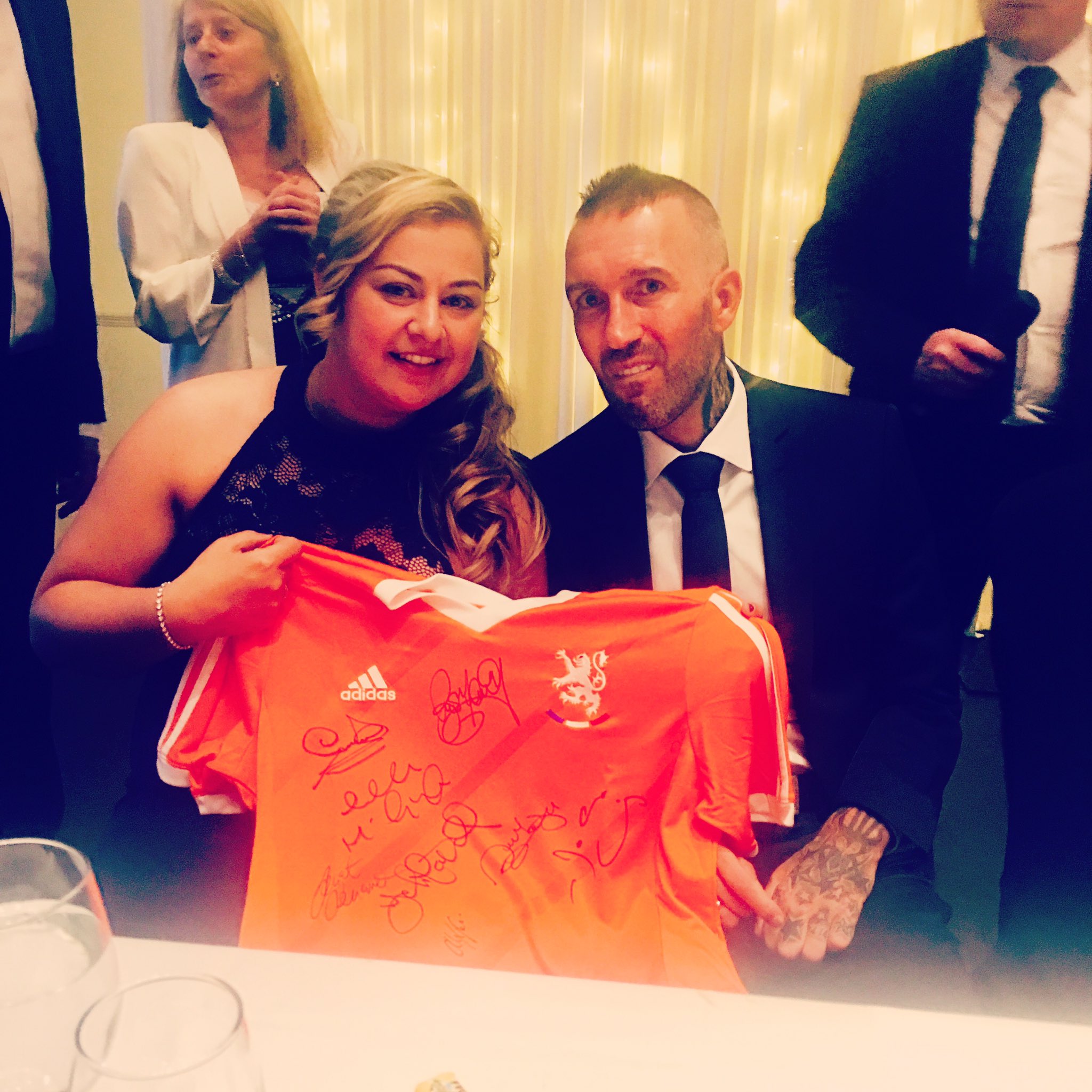 A huge Happy Birthday to the warrior Fernando Ricksen      