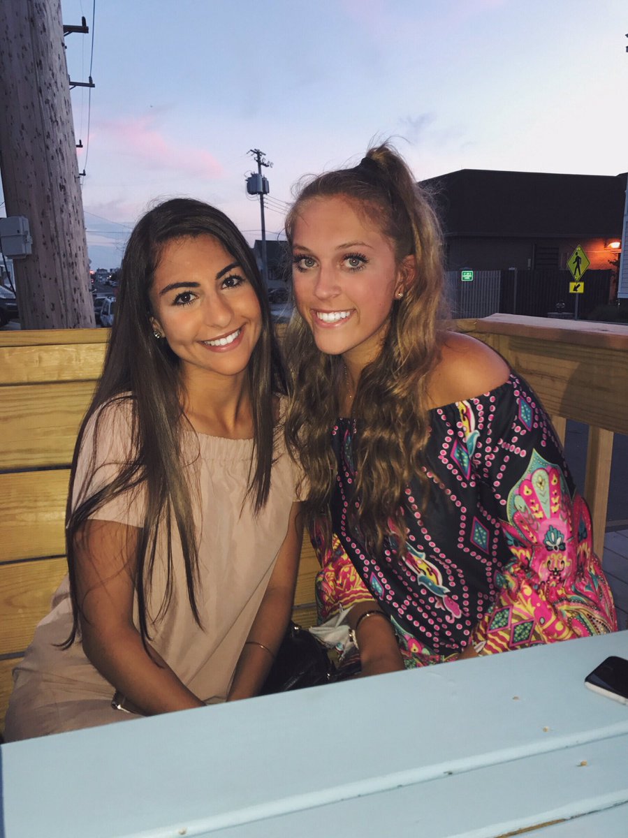 Madisonn131's tweet photo. HBD to my main bish🎉🎉 ily lots have the best day ever💜💜 @_kristinaaav https://t.co/mrhXvC5jKy