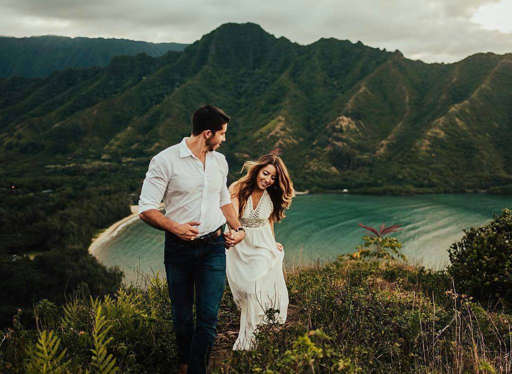 ellopecom's tweet photo. Break clear away once in a while.
~John Muir 
Lovely @tessatadlock. #intimate #wedding https://t.co/Zg306MDxH5