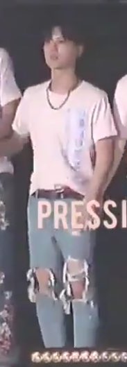 itstime1427's tweet photo. 🤔🤔🤔

#JaeTen https://t.co/Tns2K9uwML