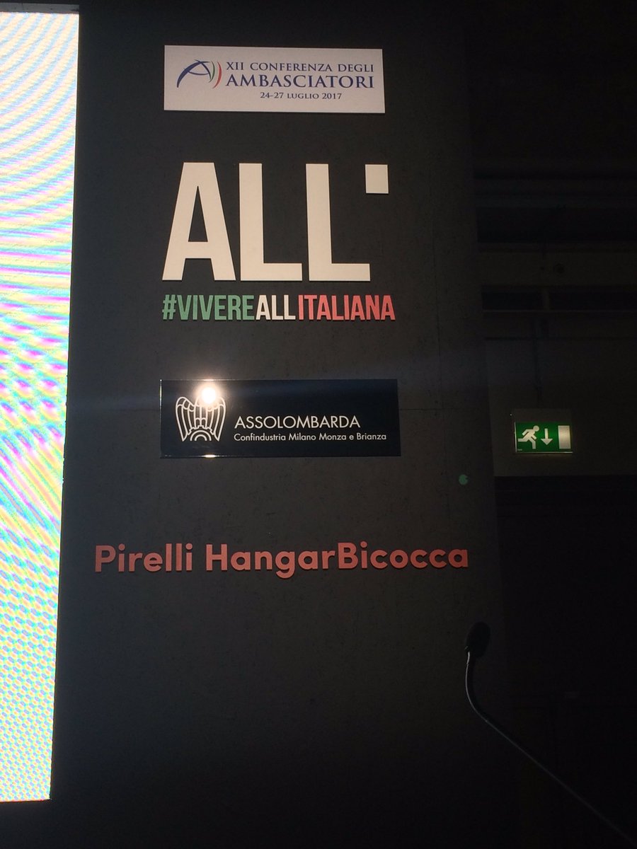 alefederferrari's tweet photo. .@angealfa #Milano #HangarBicocca #ConAmb: una #Politica estera, da grande Nazione qual siamo, è ciò che serve per aiutare il #MadeinItaly https://t.co/5cUtbxWCqL
