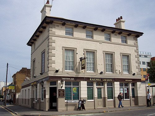2012drummers's tweet photo. At this time 5 years ago...
Stratford's Railway Tavern is heaving with Ceremony Volunteers.
#London2012
#OlympicOpeningCeremony
#5yearsPD https://t.co/rVILEE5iXW