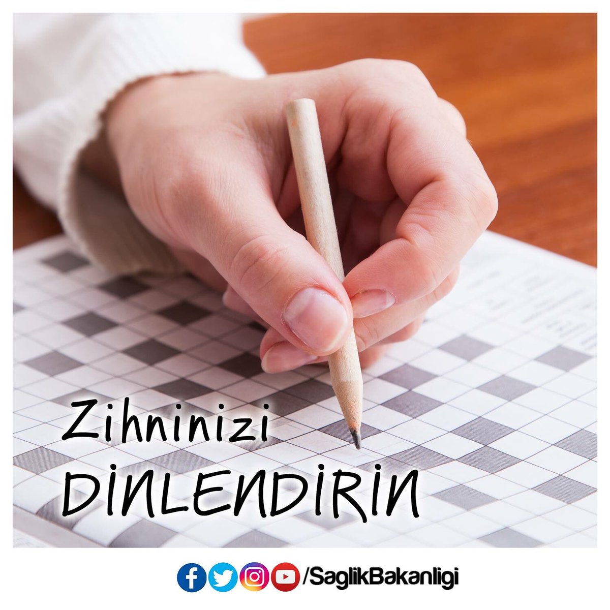 saglikbakanligi's tweet photo. Gün içinde yorulan zihninizi boşaltmak için başka şeylerle meşgul olun. Spor yapmak veya bulmaca çözmek zihninizi dinlendirir. https://t.co/e7oGY93CxO