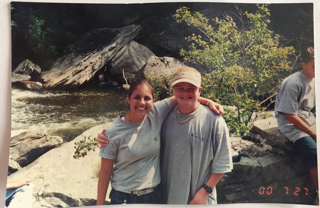 ialantaylor's tweet photo. @willmtaylor @ktmayeux @janetmactaylor @georgev2h #teenvalleyranch trip to @LinvilleFalls 7/27/00 #Tbt https://t.co/zQmbIxcAR8