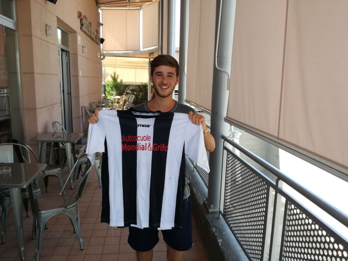 AsdAlberese's tweet photo. Samuele Corridori di proprietà dell'Albinia è ufficialmente #bianconero.#forzaalbe https://t.co/NrzmA41zQF