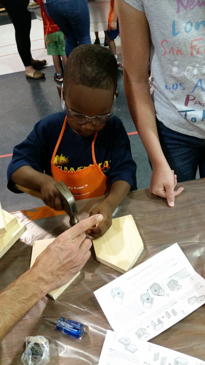SummerHEATConn's tweet photo. @HomeDepotCanada is here at EI McCulley #SummerHEAT @DSBNSummerHEAT #birdhouse #futurecarpenter https://t.co/aLQ8eZDk4k