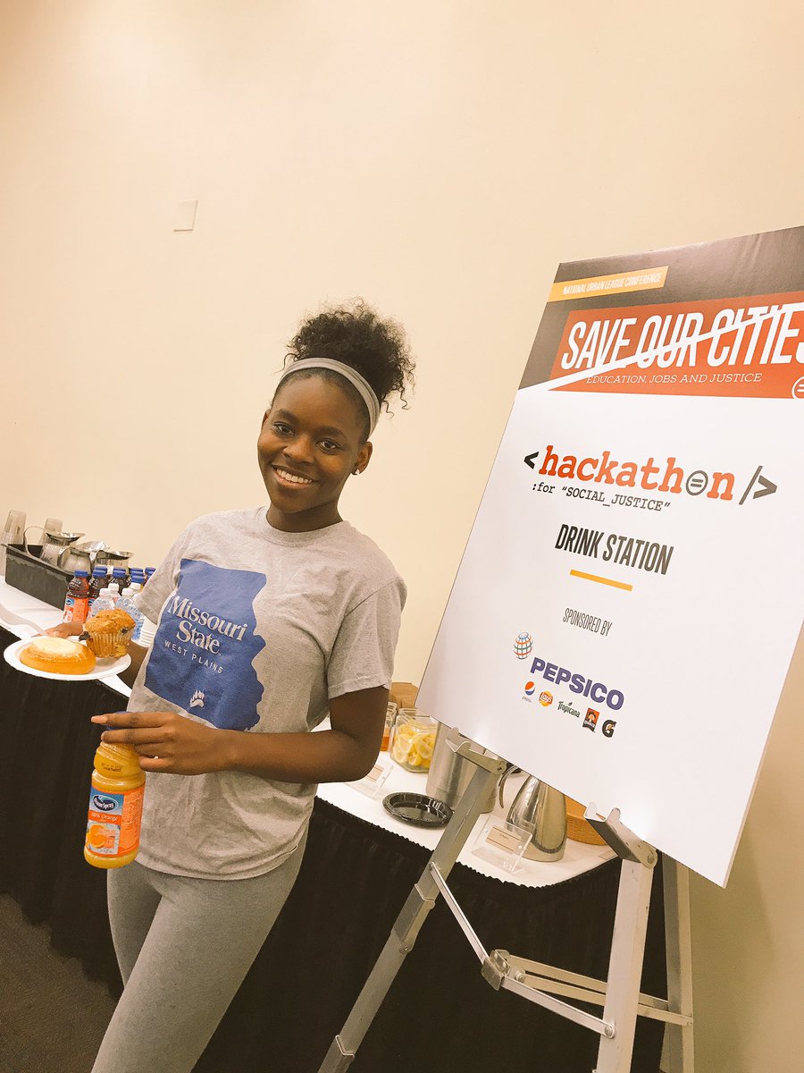 NatUrbanLeague's tweet photo. Lanigah breakfasts and brainstorms social justice at the #NUL #hackathon     👩🏾‍💻 #SaveOurCities https://t.co/BTiBxaWe1Q