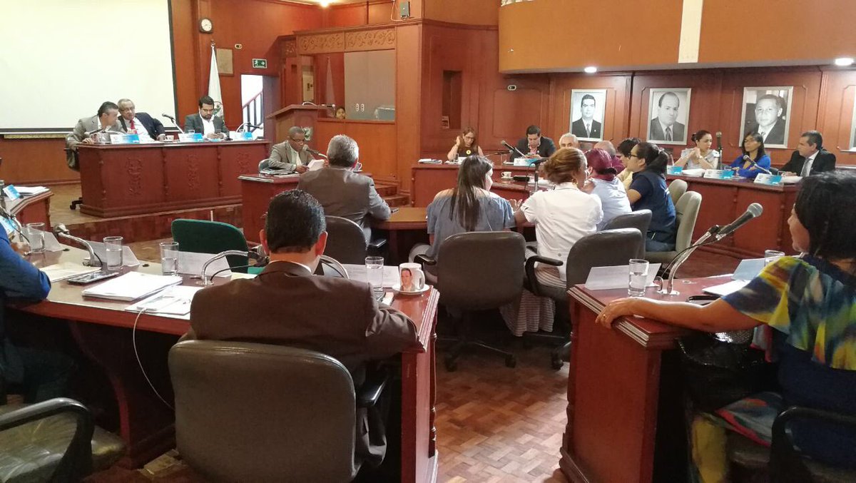 DilianFrancisca's tweet photo. En #AsambleaParaLaEnergía los diputados del Valle aprobaron en último debate constituir la Empresa de Energía Pública Renovable en el dpto https://t.co/n89XwOP0QF