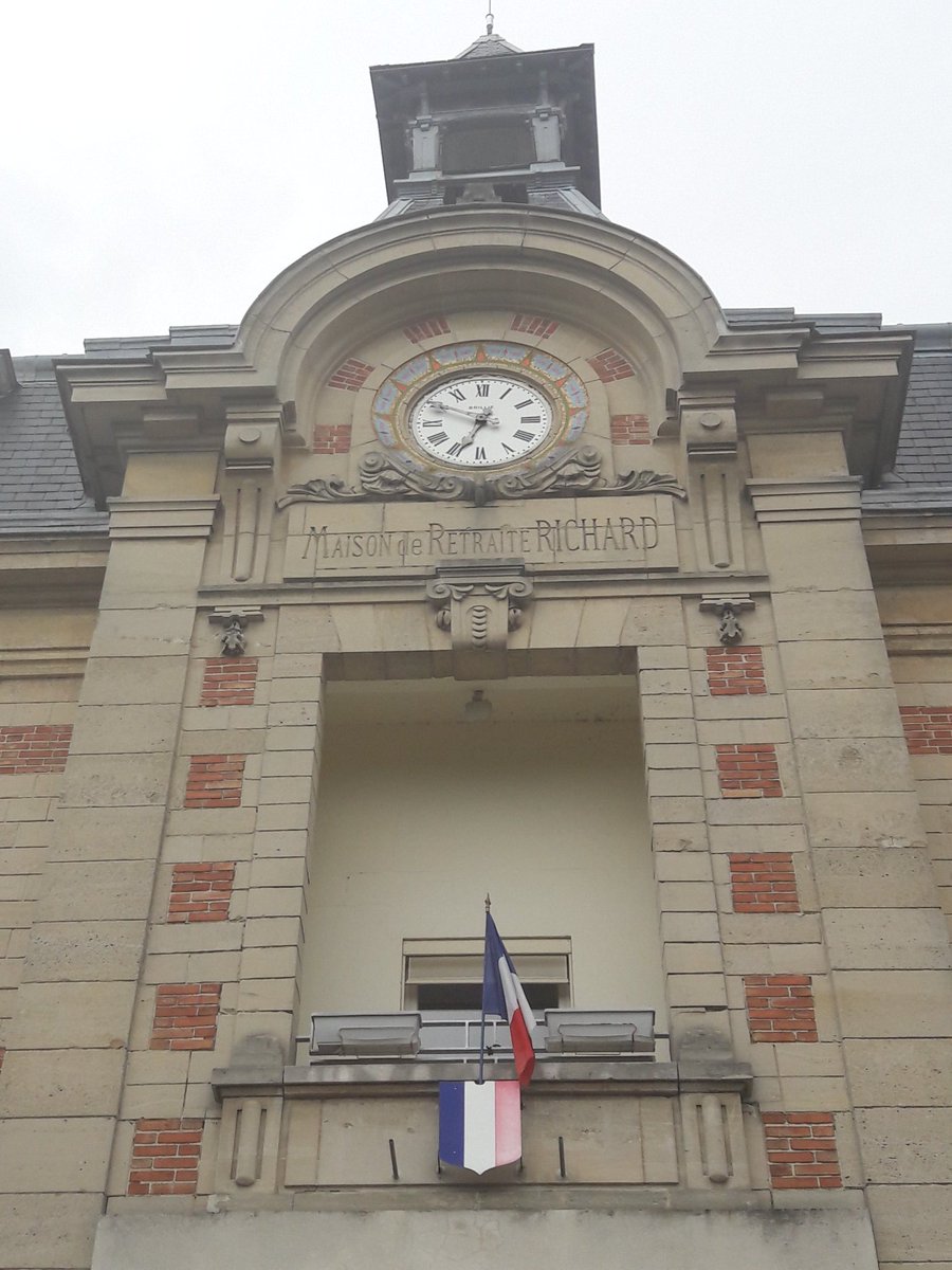 Agnes Buzyn Ar Twitter Je Visite Aujourd Hui L Ehpad Richard De Conflans Sainte Honorine Rencontre Avec Les Equipes Le Directeur Et Les Residents Https T Co Tq1ssy5jzs