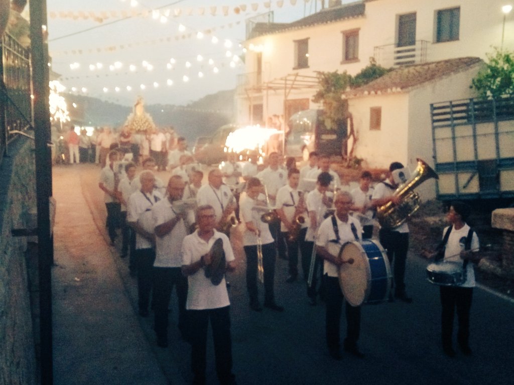 BandaElBorge's tweet photo. El pasado 15 de julio pusimos #Música, un año más, a la #VirgenDelCarmen de #LosGomez de #LaViñuela. #CofradiasMLG @PatronasMalaga https://t.co/mkGJOcvwaN